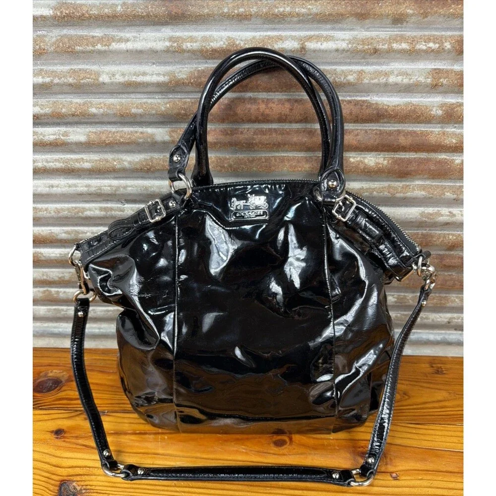 AUTHENTIC COACH MADISON BLACK PATENT LEATHER TOTE Purse Beautiful Condition